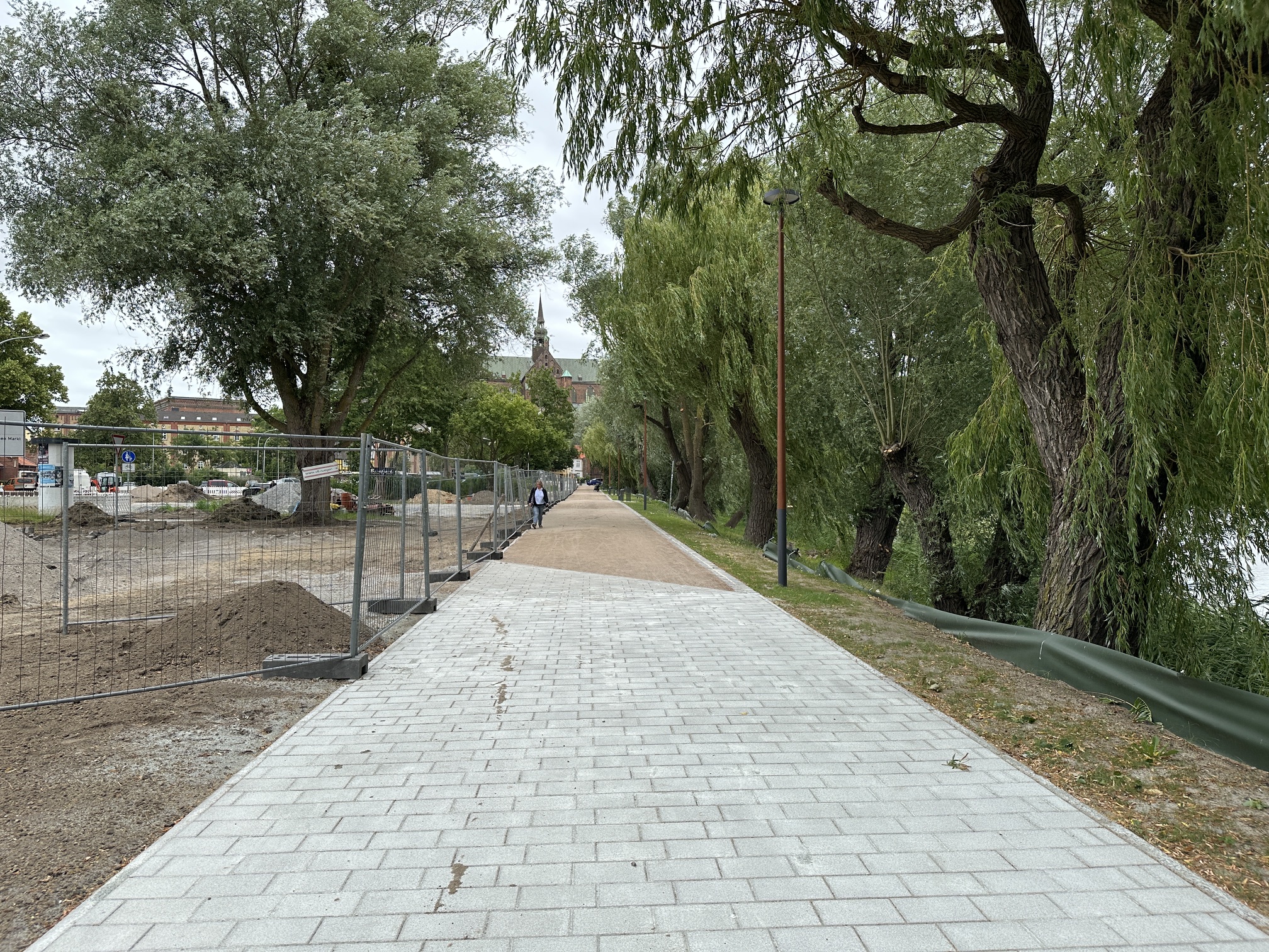 Weidendamm aus Richtung Karl-Marx-Straße Richtung Frankenwall Weidendamm aus Richtung Karl-Marx-Straße Richtung Frankenwall